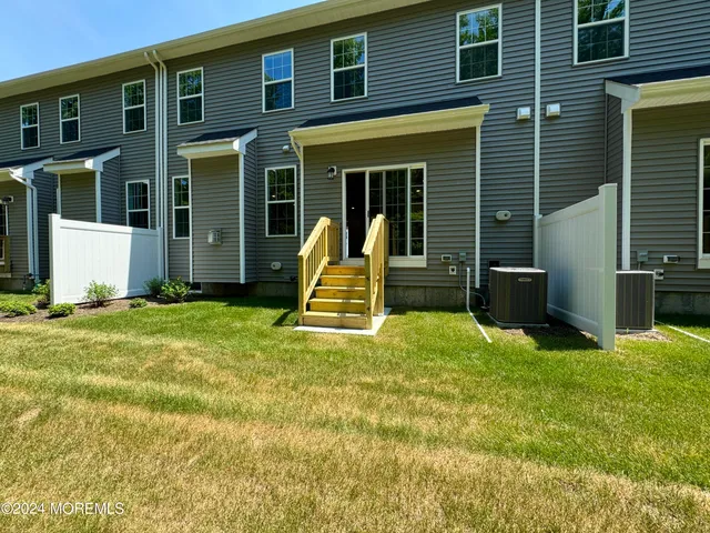 $4,975 | 153 Woolley Court, Oakhurst, NJ 07712