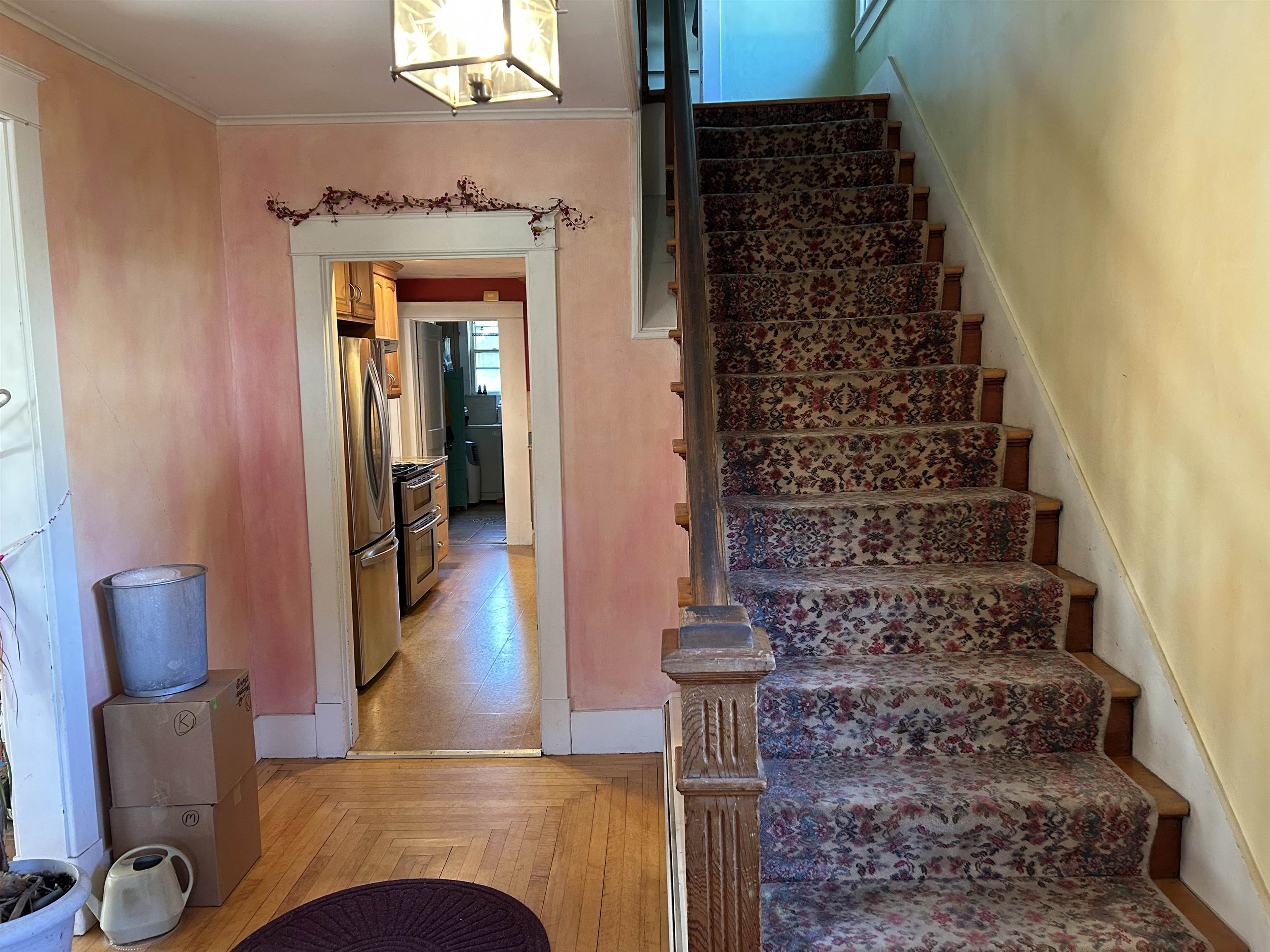 38 Kendall Avenue Rutland, VT 05701 - Photo 9 of 41