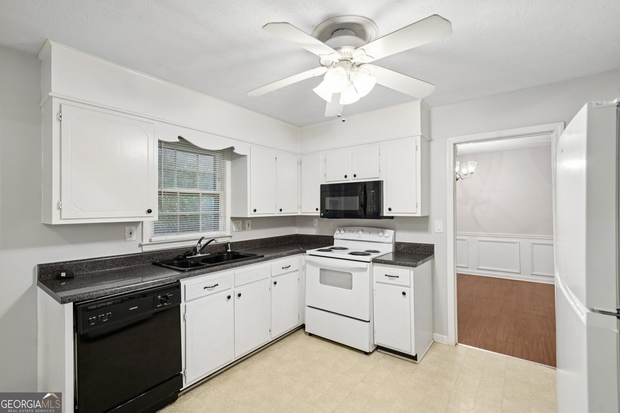 4238 Rue St Michel Stone Mountain, GA 30083 - Photo 11 of 30