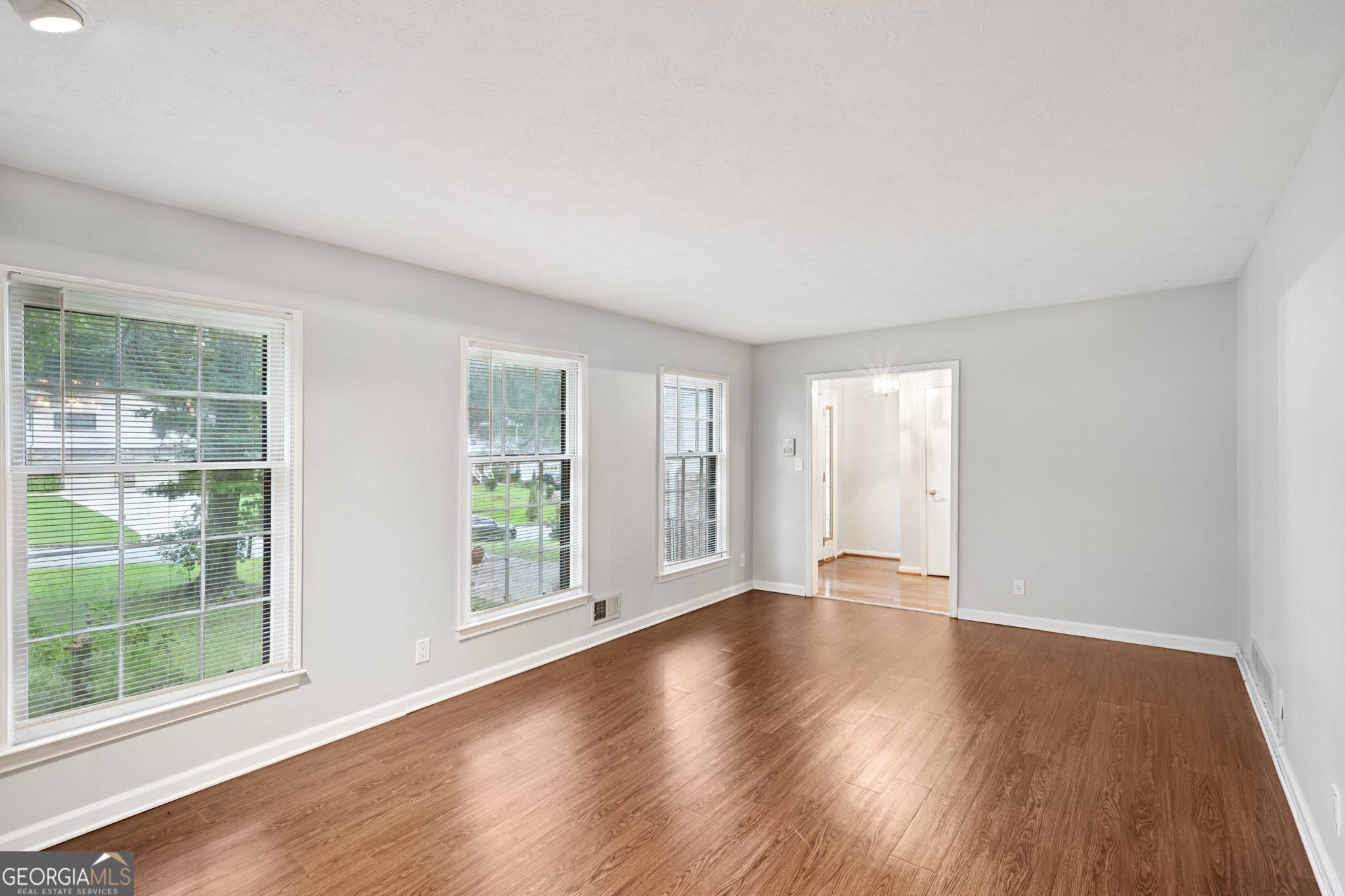 4238 Rue St Michel Stone Mountain, GA 30083 - Photo 5 of 30