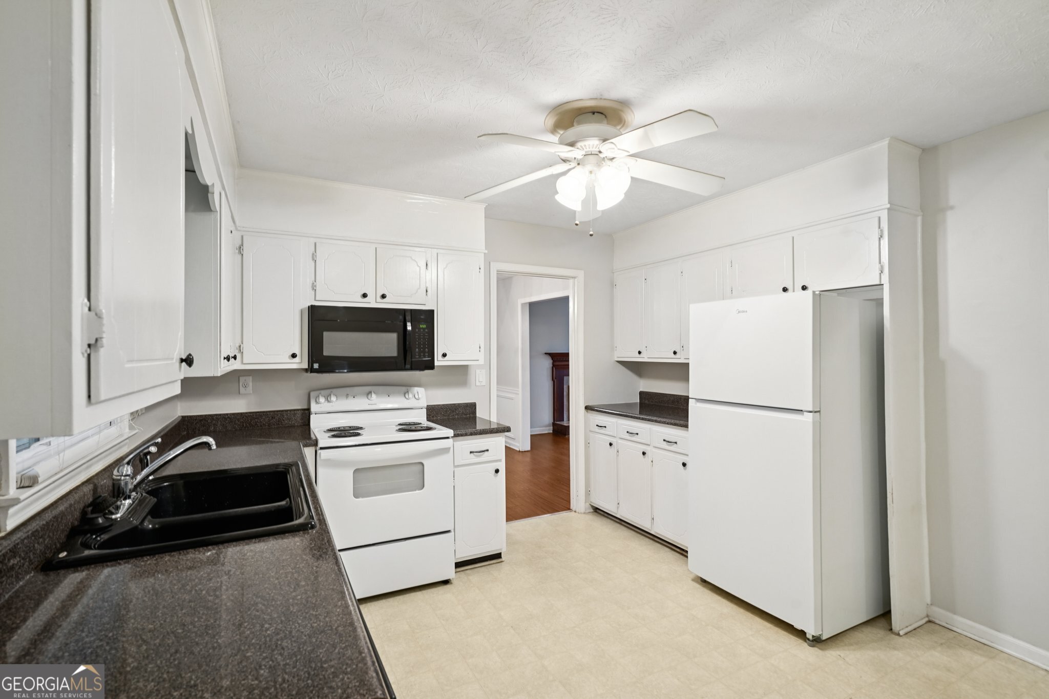 4238 Rue St Michel Stone Mountain, GA 30083 - Photo 10 of 30