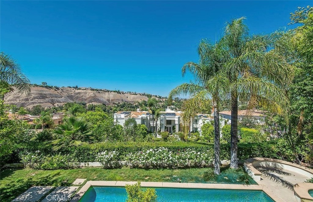 24907 Marbella Court Calabasas, CA 91302 - Photo 32 of 34 a view of a garden