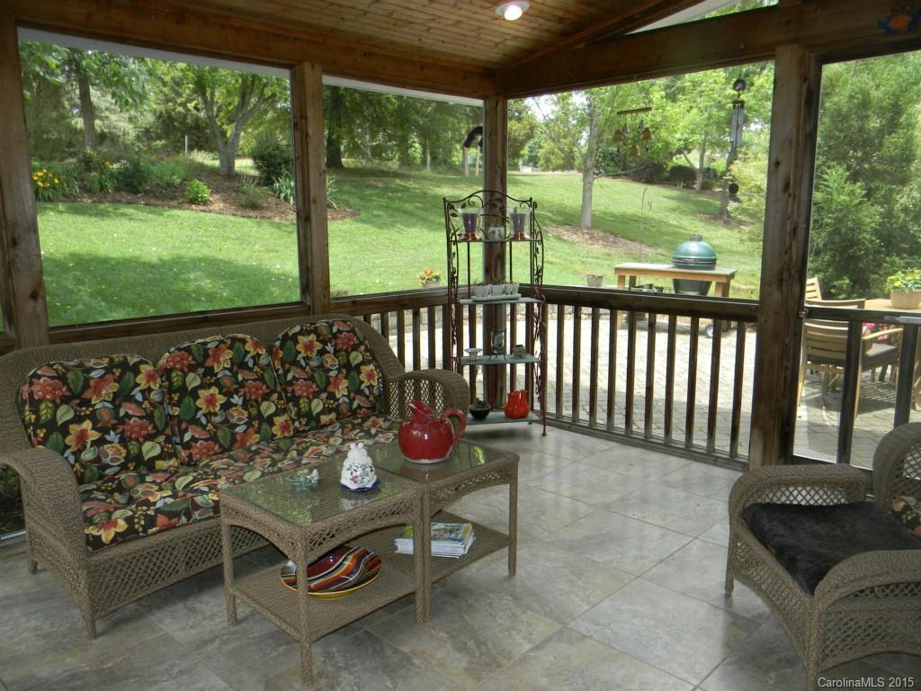 15901 Lavenham Road Huntersville, NC 28078 - Photo 3 of 24 Gallery Image 3