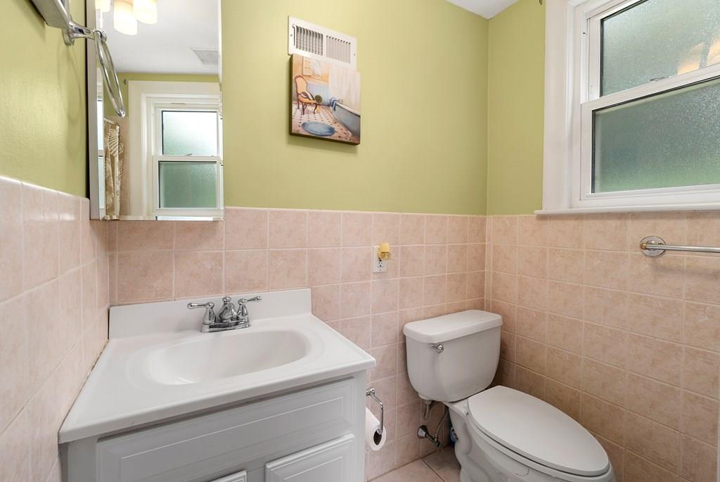 6 Caulfield Road Wayland, MA 01778 - Photo 15 of 23 Gallery Image 15