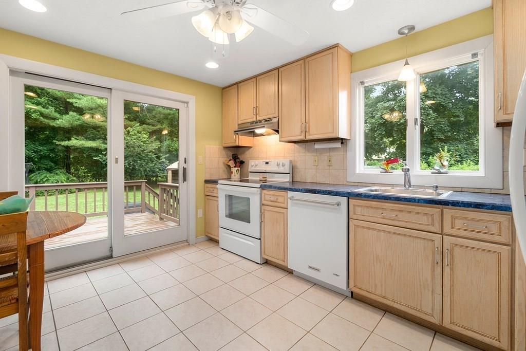 6 Caulfield Road Wayland, MA 01778 - Photo 5 of 23 Gallery Image 5