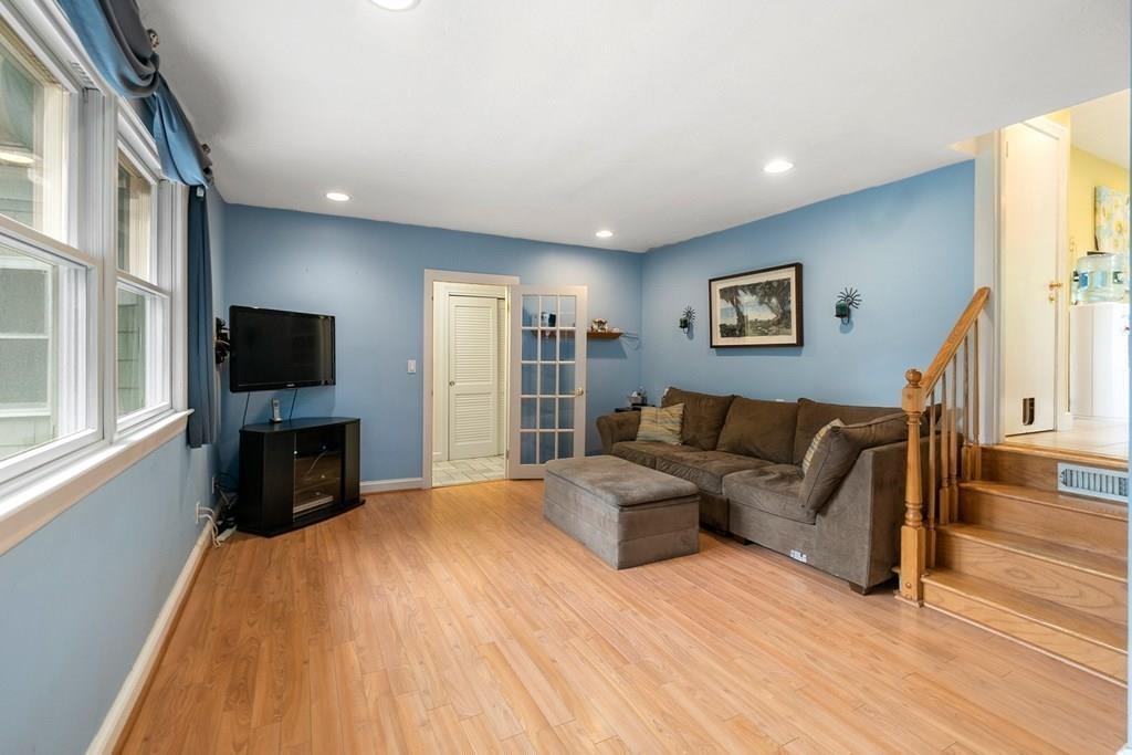 6 Caulfield Road Wayland, MA 01778 - Photo 9 of 23 Gallery Image 9