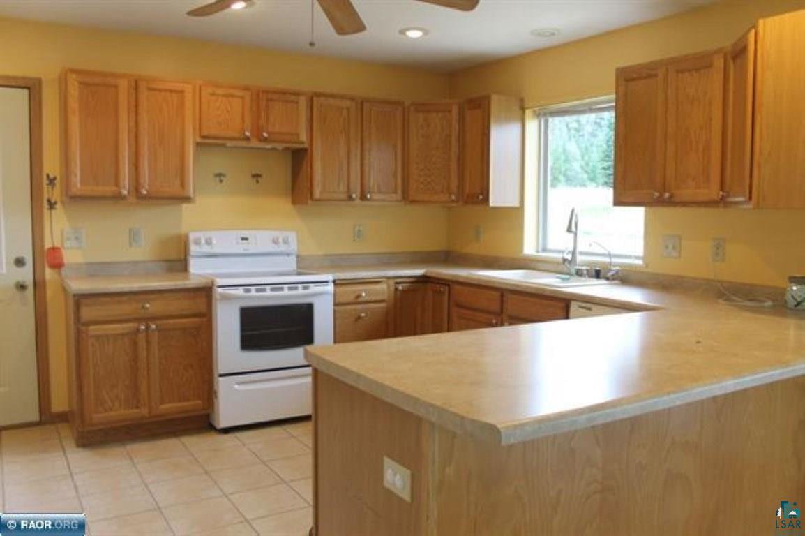 417 Northwest 4th Street Cook, MN 55723 - Photo 4 of 19