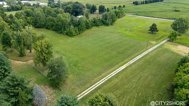 $925,000 | 9905 52nd Avenue, Allendale, MI 49401