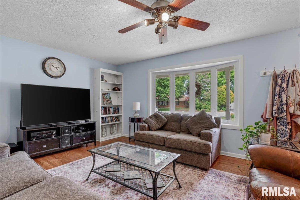 11 Lansing Drive Springfield, IL 62703 - Photo 7 of 39