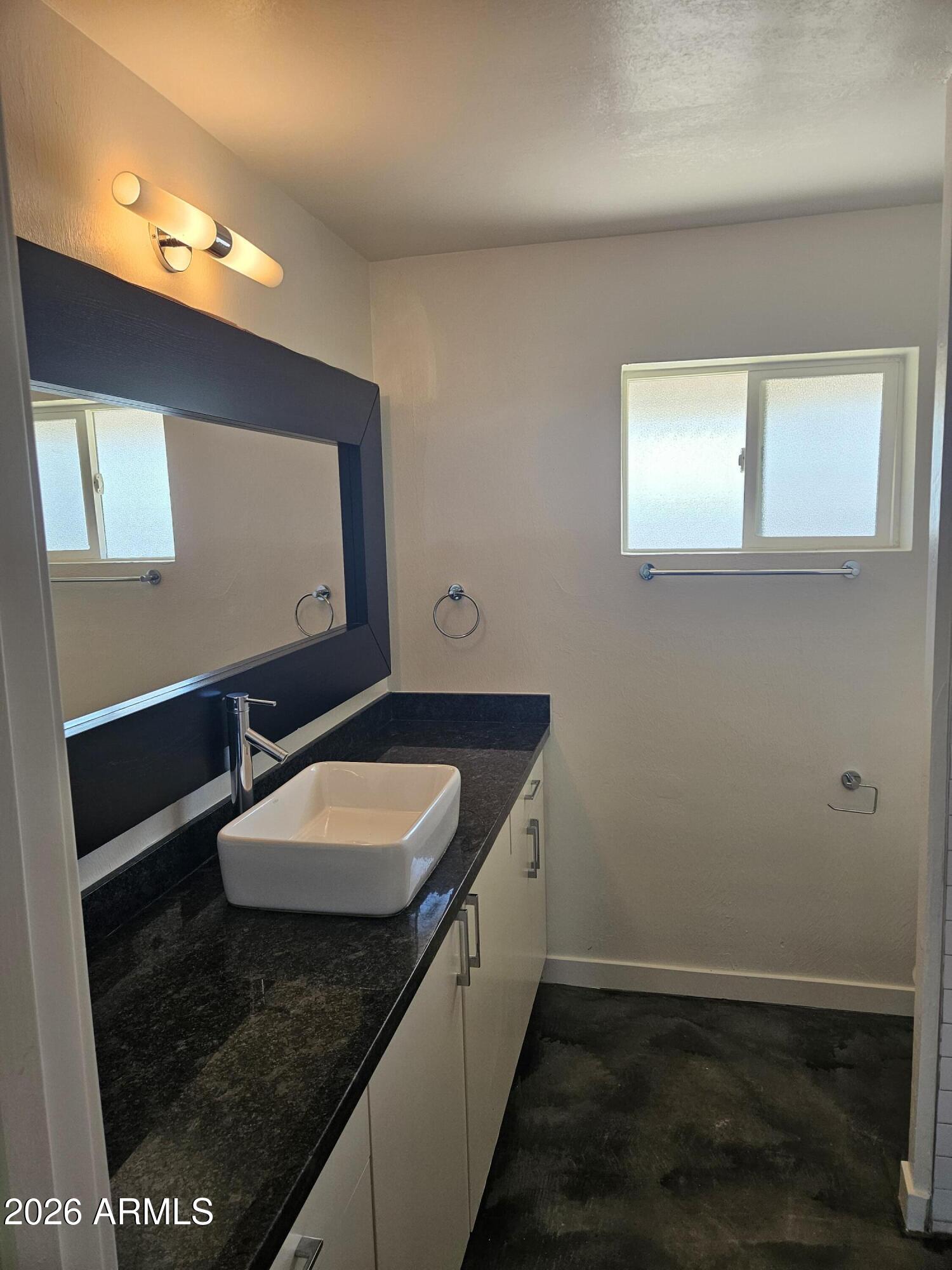 1511 East Rovey Avenue, Unit 5A Phoenix, AZ 85014 - Photo 16 of 28 20260722_120216
