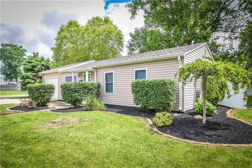1449 Lochry Road Franklin, IN 46131 - Photo 12 of 32 Gallery Image 12