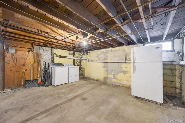 $499,000 | 2 Kirkup Street, Bay Shore, NY 11706