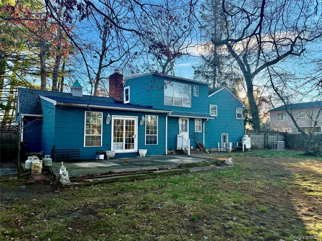 $499,000 | 2 Kirkup Street, Bay Shore, NY 11706