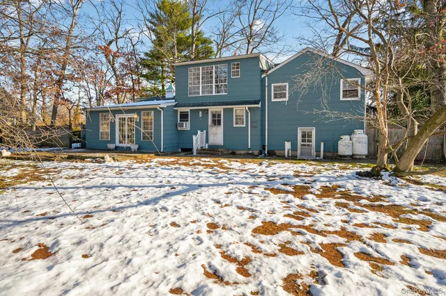 $499,000 | 2 Kirkup Street, Bay Shore, NY 11706