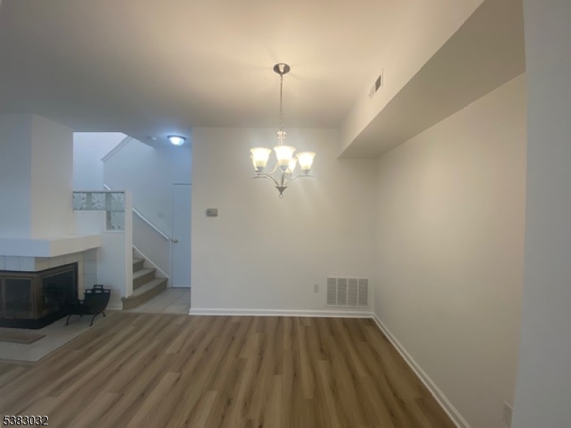49 Birchwood Road Bedminster, NJ 07921 - Photo 10 of 23 Gallery Image 10