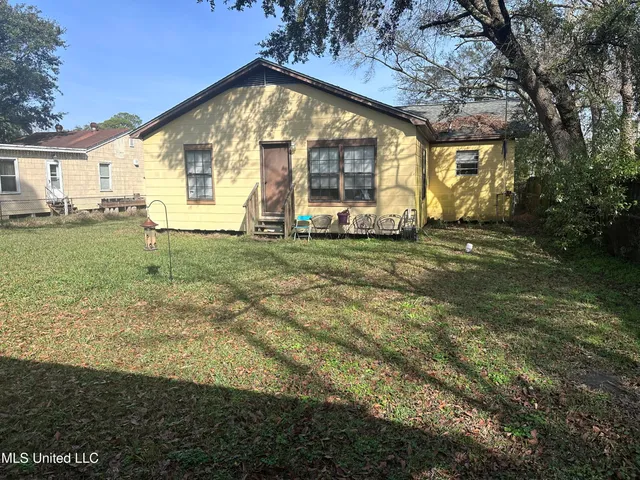 $100,000 | 2110 Cleveland Avenue, Pascagoula, MS 39567