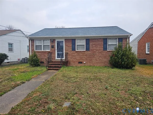 $250,000 | 206 Fairfax Avenue, Colonial Heights, VA 23834
