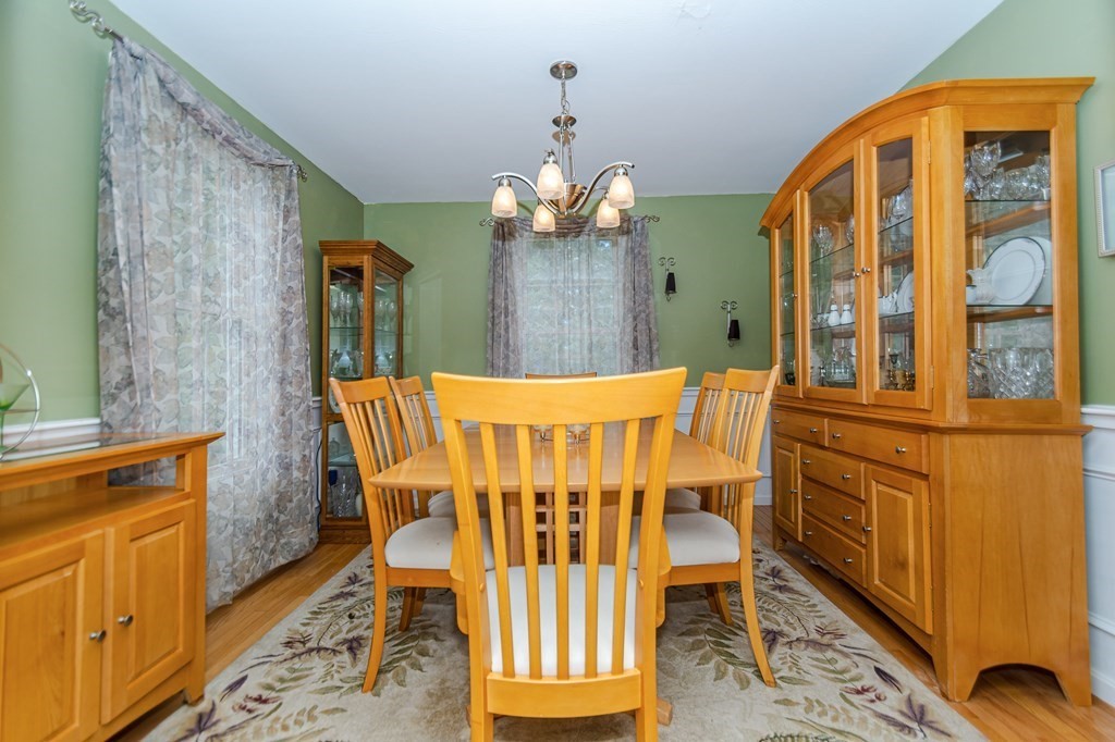 57 Autumn Road Dracut, MA 01826 - Photo 13 of 41
