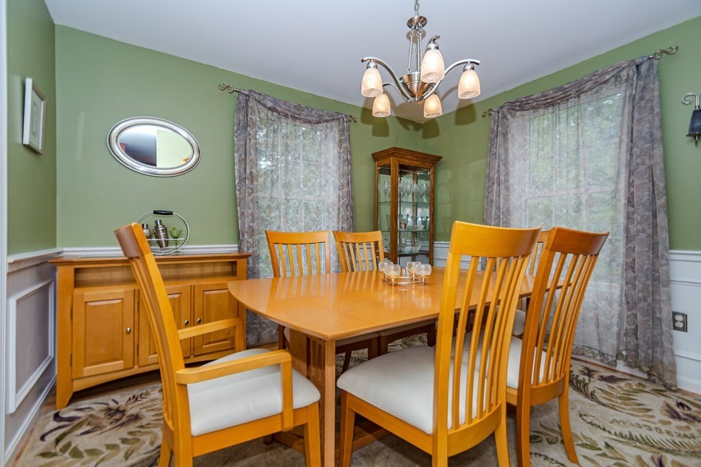 57 Autumn Road Dracut, MA 01826 - Photo 14 of 41