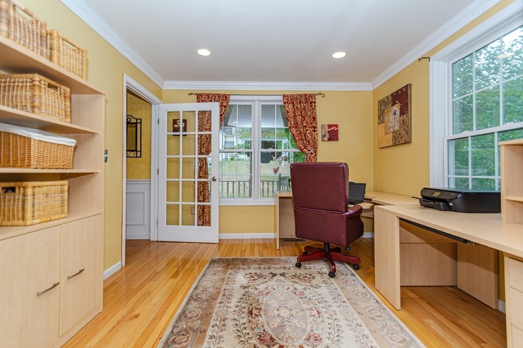 57 Autumn Road Dracut, MA 01826 - Photo 15 of 41
