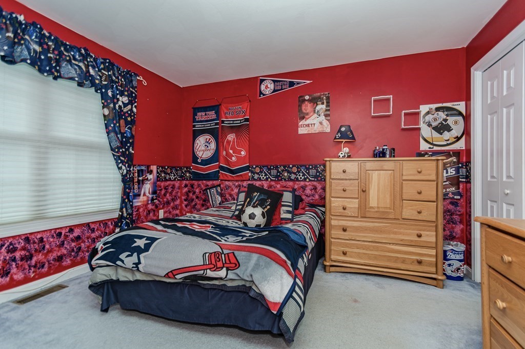 57 Autumn Road Dracut, MA 01826 - Photo 24 of 41