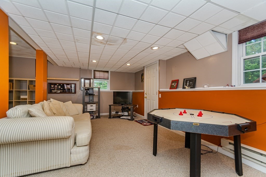 57 Autumn Road Dracut, MA 01826 - Photo 30 of 41