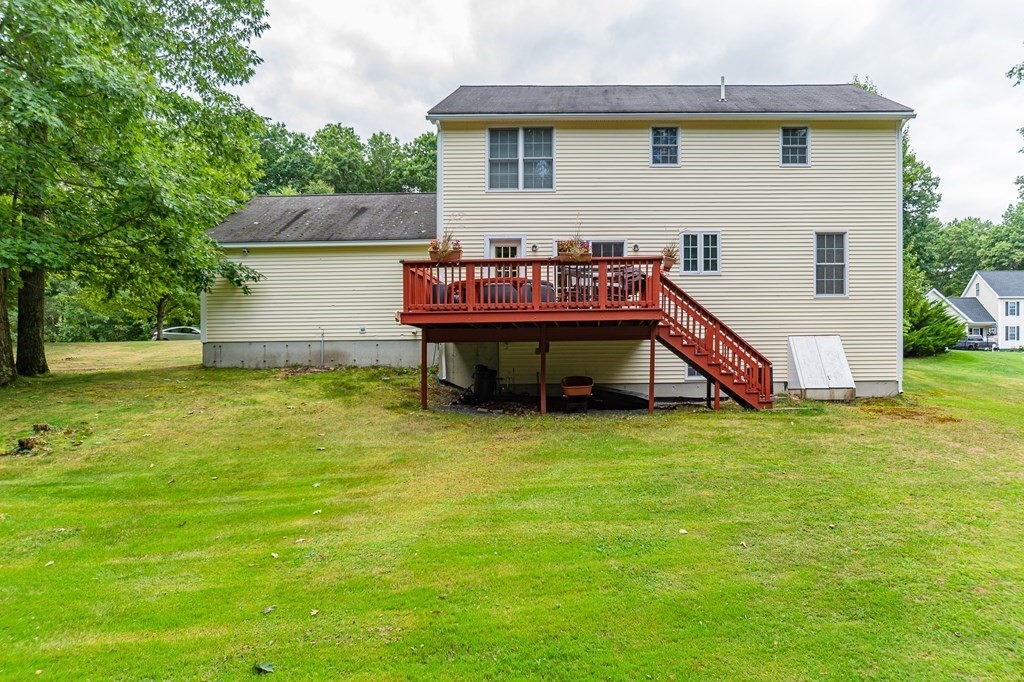 57 Autumn Road Dracut, MA 01826 - Photo 35 of 41