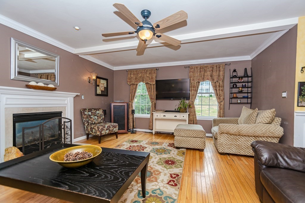 57 Autumn Road Dracut, MA 01826 - Photo 6 of 41