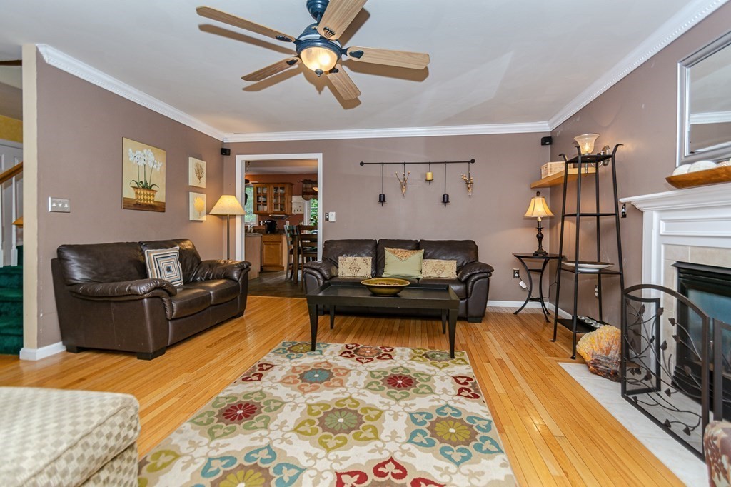 57 Autumn Road Dracut, MA 01826 - Photo 7 of 41