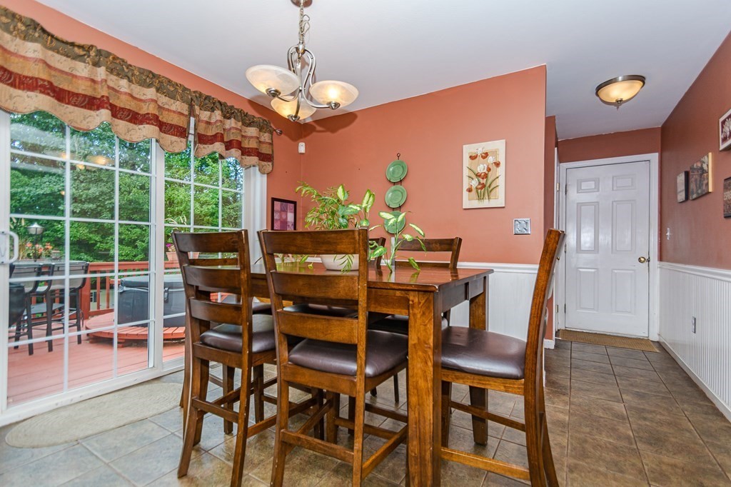 57 Autumn Road Dracut, MA 01826 - Photo 9 of 41