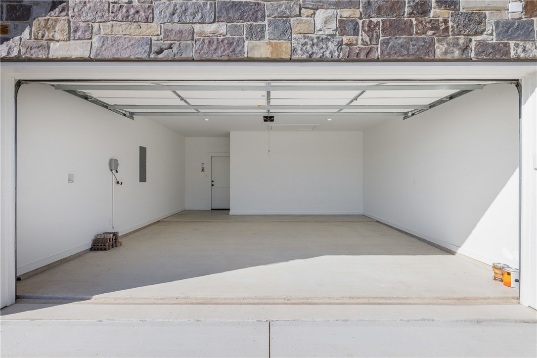 5020 Toscana Loop Bryan, TX 77802 - Photo 26 of 32 a view of a living room
