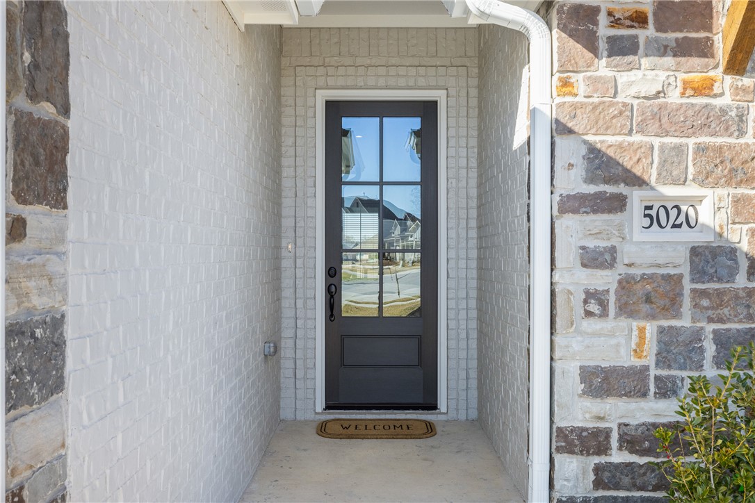 5020 Toscana Loop Bryan, TX 77802 - Photo 4 of 32 a view of front door