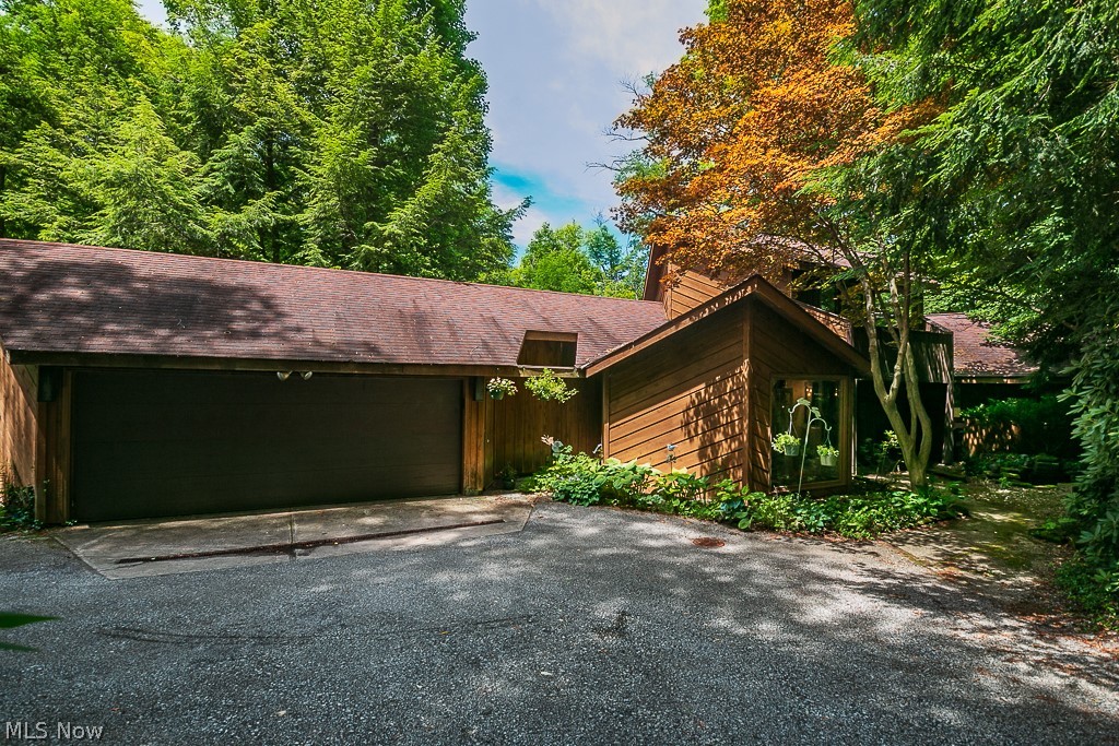 13530 Heath Road Novelty, OH 44072 - Photo 34 of 35 Gallery Image 34