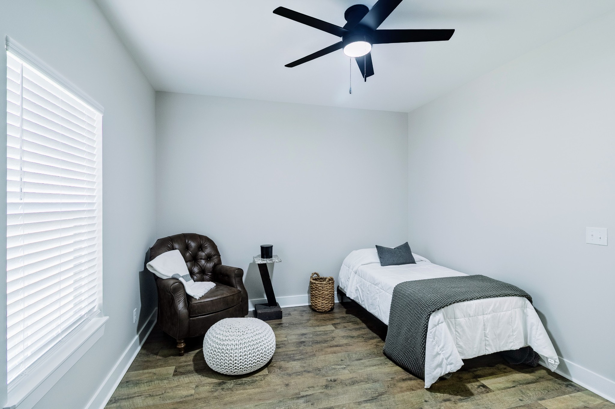 112 Wells Street Centerville, TN 37033 - Photo 14 of 22 a bedroom with bed and a window