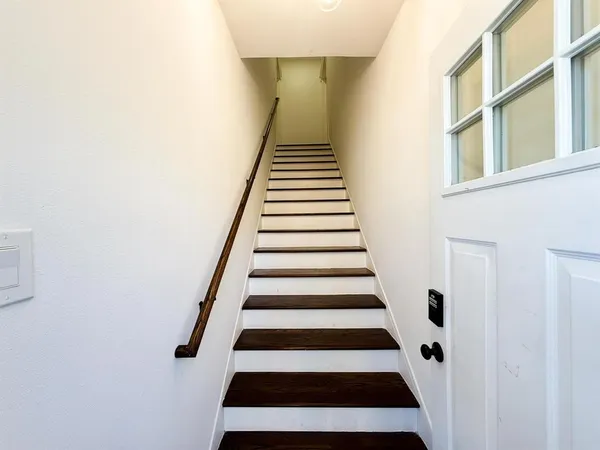 $1,800 | 4114 Junius Street, Unit B, Dallas, TX 75246