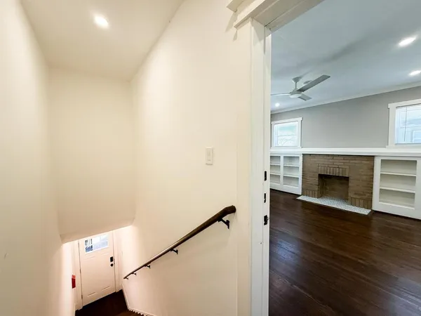 $1,800 | 4114 Junius Street, Unit B, Dallas, TX 75246