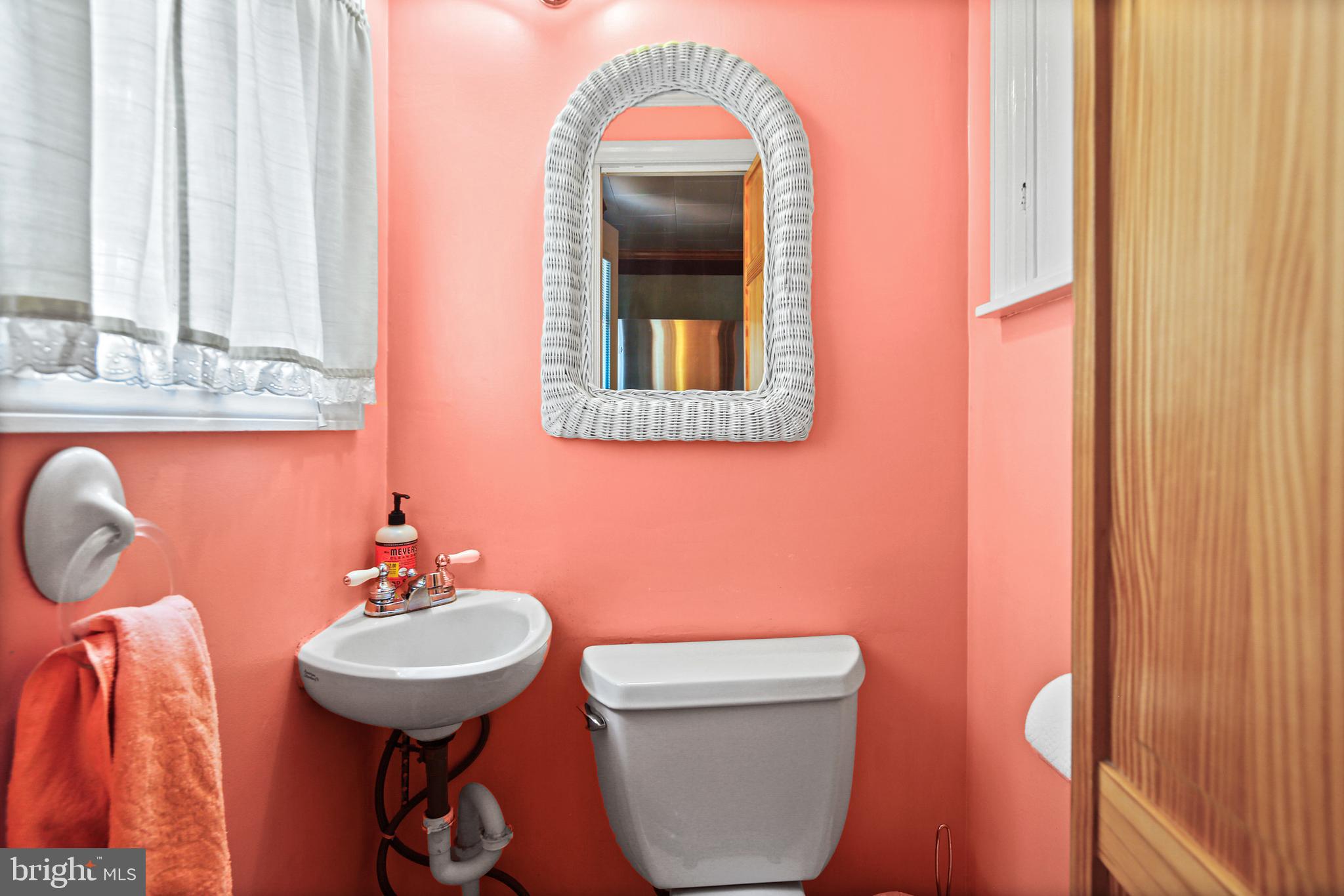 3 Northship Road Dundalk, MD 21222 - Photo 10 of 29 Half Bath