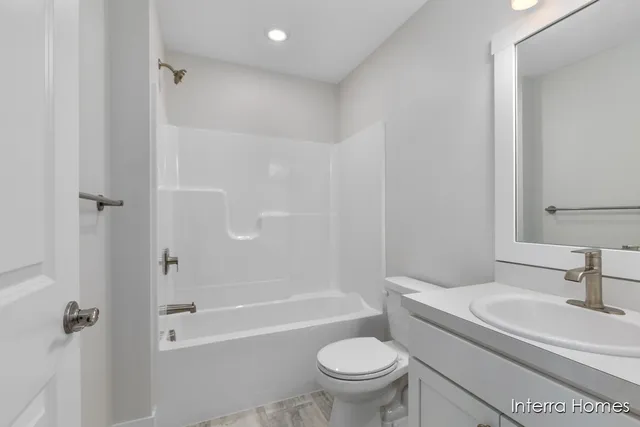 $364,900 | 994 Scioto Drive Northwest, Unit 2, Comstock Park, MI 49321