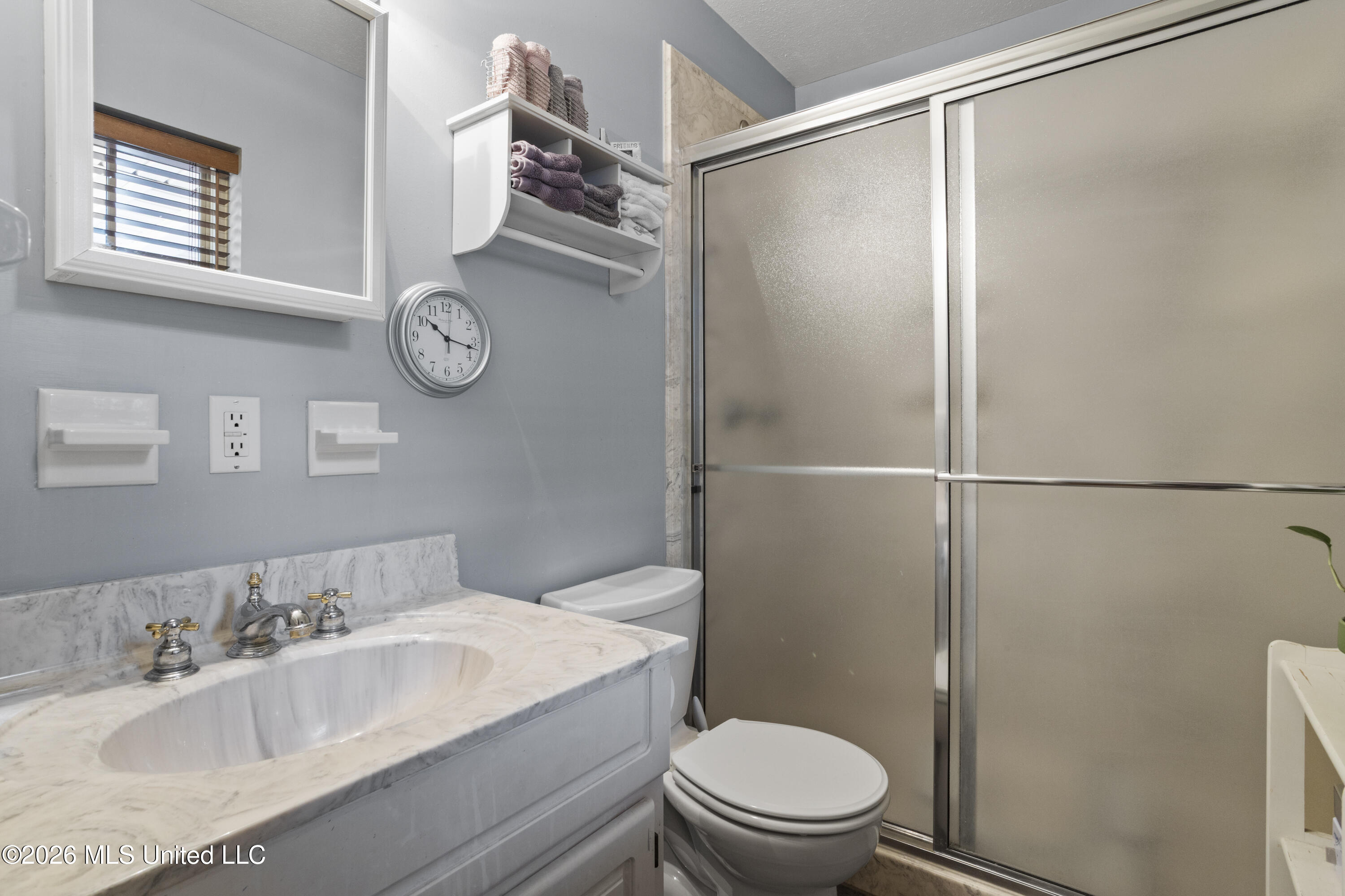 1402 Calhoun Street Ocean Springs, MS 39564 - Photo 25 of 76 Bathroom Storage