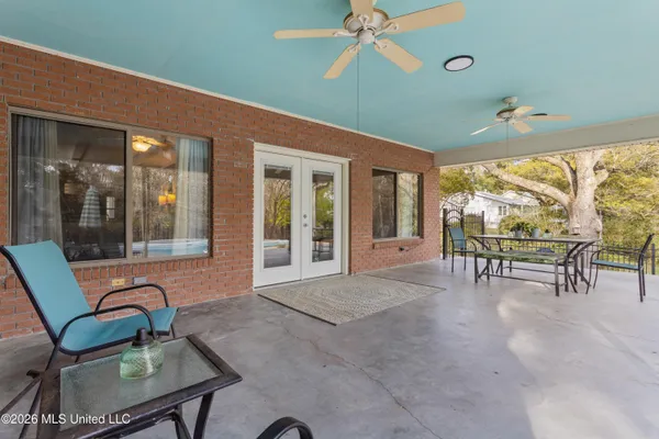 $1,125,000 | 1402 Calhoun Street, Ocean Springs, MS 39564