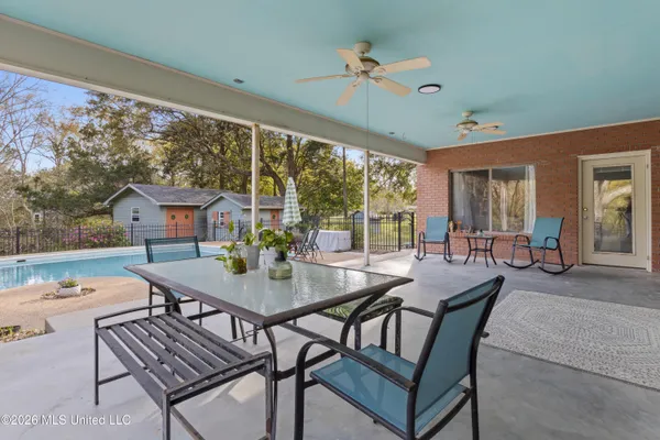 $1,125,000 | 1402 Calhoun Street, Ocean Springs, MS 39564