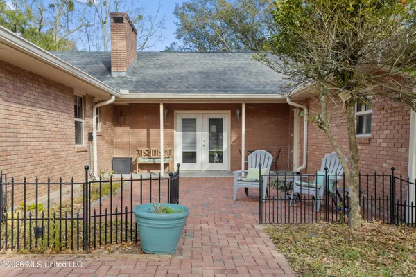 $1,125,000 | 1402 Calhoun Street, Ocean Springs, MS 39564