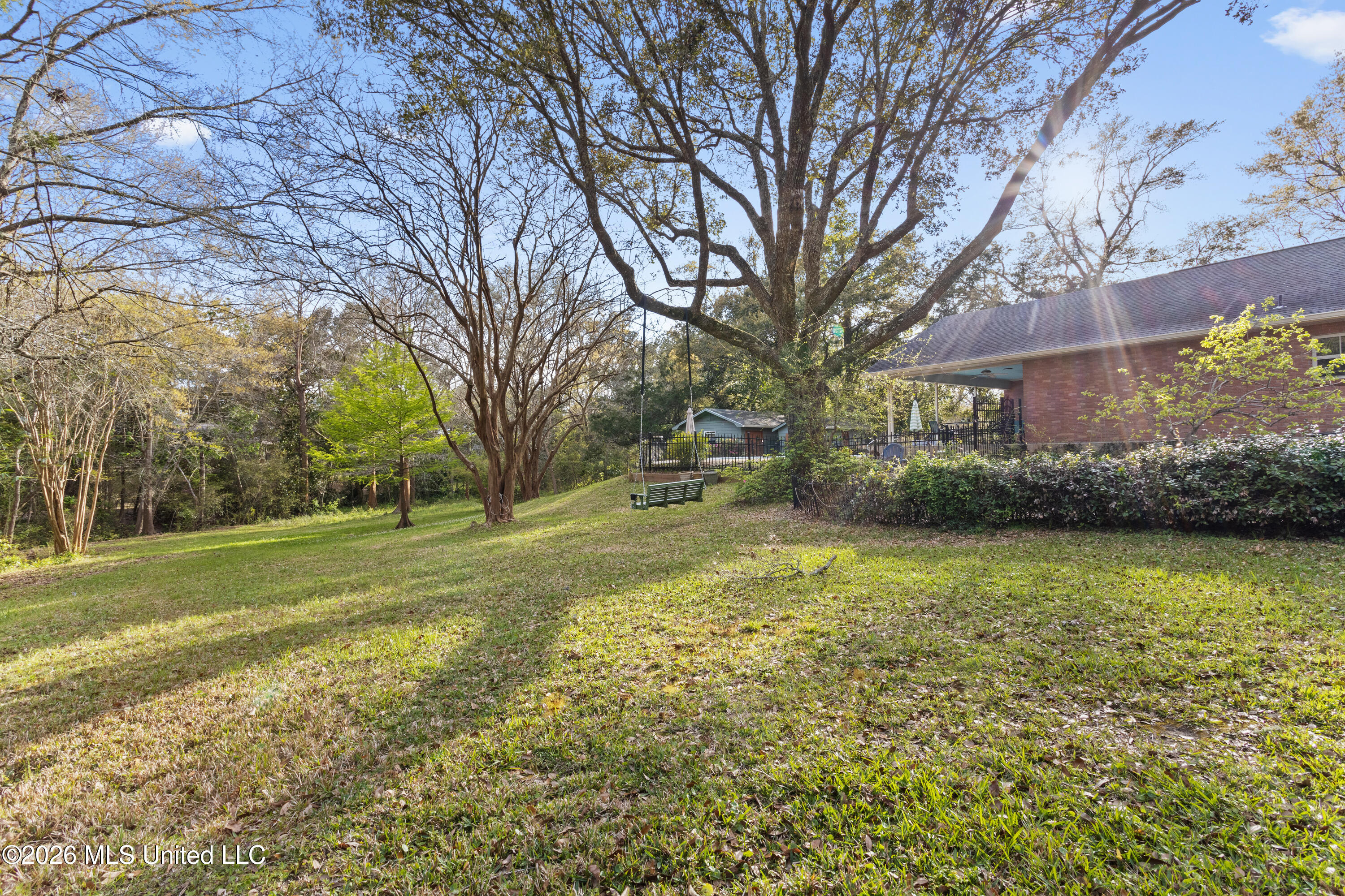 1402 Calhoun Street Ocean Springs, MS 39564 - Photo 61 of 76 Pretty Yard