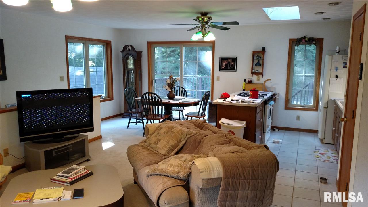 6589 Bass Road Manito, IL 61546 - Photo 17 of 36 Gallery Image 17