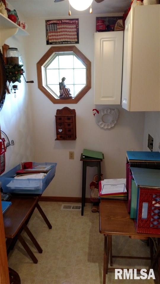 6589 Bass Road Manito, IL 61546 - Photo 18 of 36 Gallery Image 18