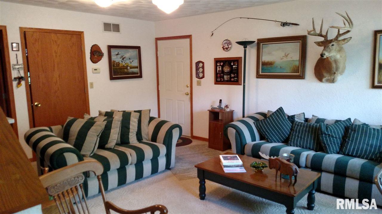 6589 Bass Road Manito, IL 61546 - Photo 5 of 36 Gallery Image 5