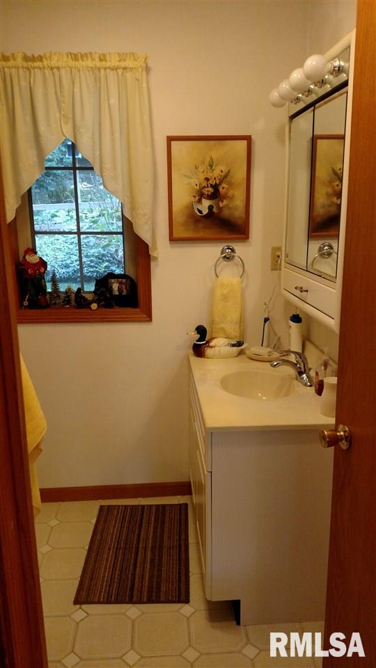 6589 Bass Road Manito, IL 61546 - Photo 8 of 36 Gallery Image 8