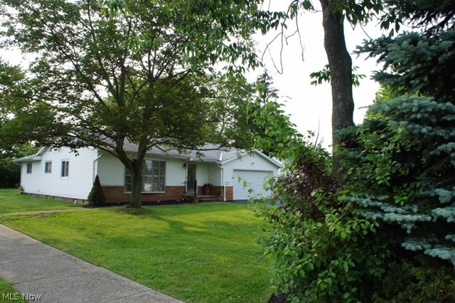 1994 Som Center Road Cleveland, OH 44124 - Photo 1 of 16 Gallery Image 1