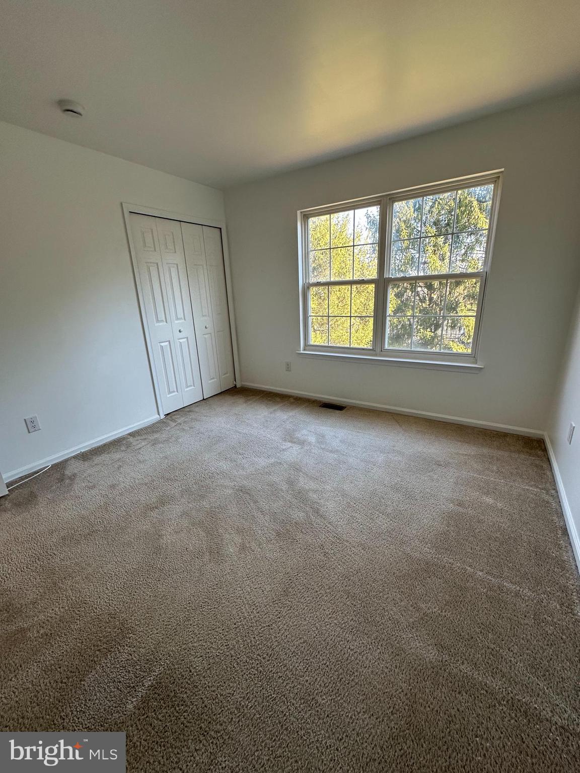 101 Coventry Way Mount Laurel, NJ 08054 - Photo 16 of 31 an empty room with windows