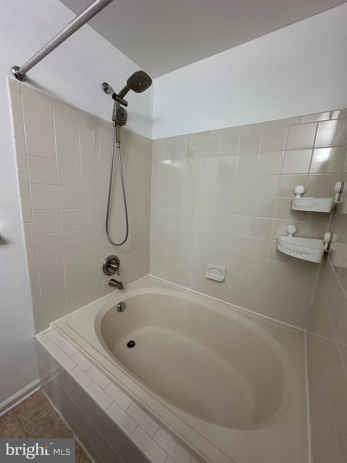 101 Coventry Way Mount Laurel, NJ 08054 - Photo 25 of 31 a bathroom with a tub